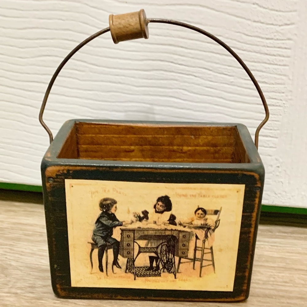 Vintage Singer Sewing Mini Wood Storage Box - 4.5”x3”x3”